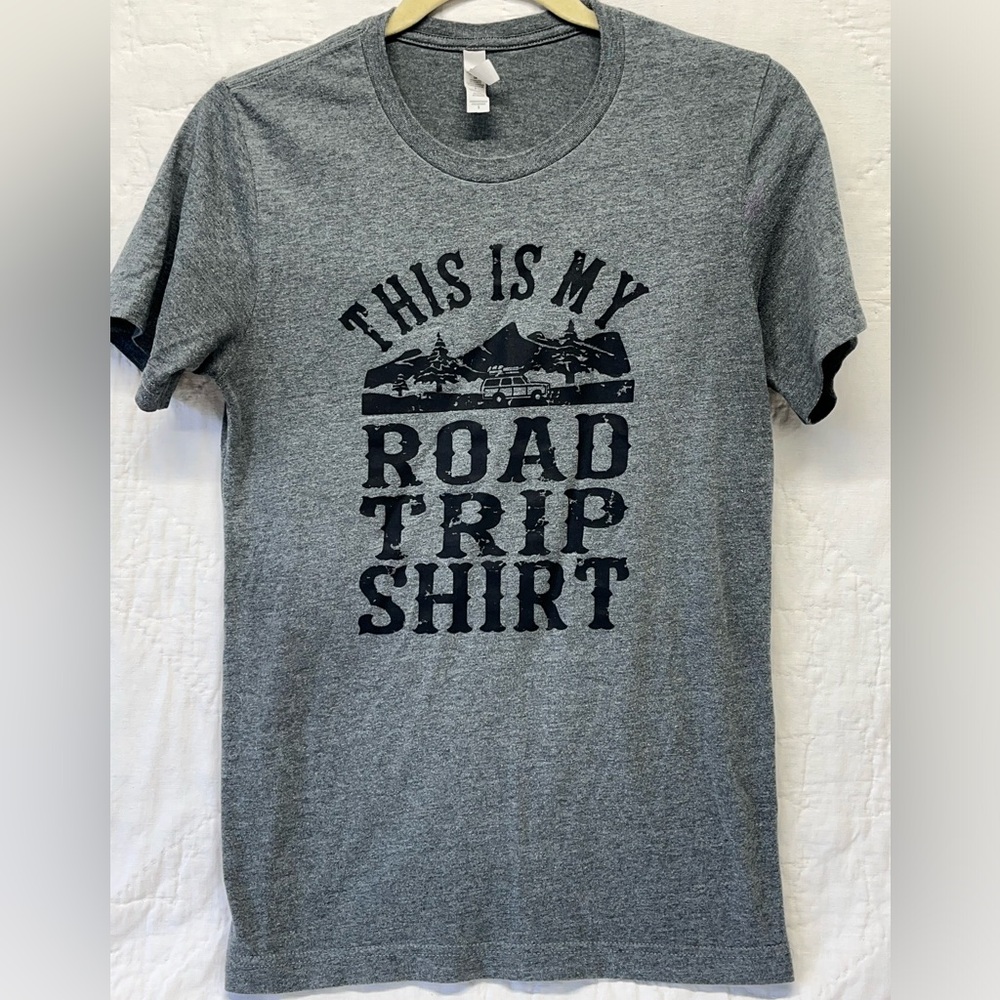 THIS IS MY ROADTRIP SHIRT tee, Size Small